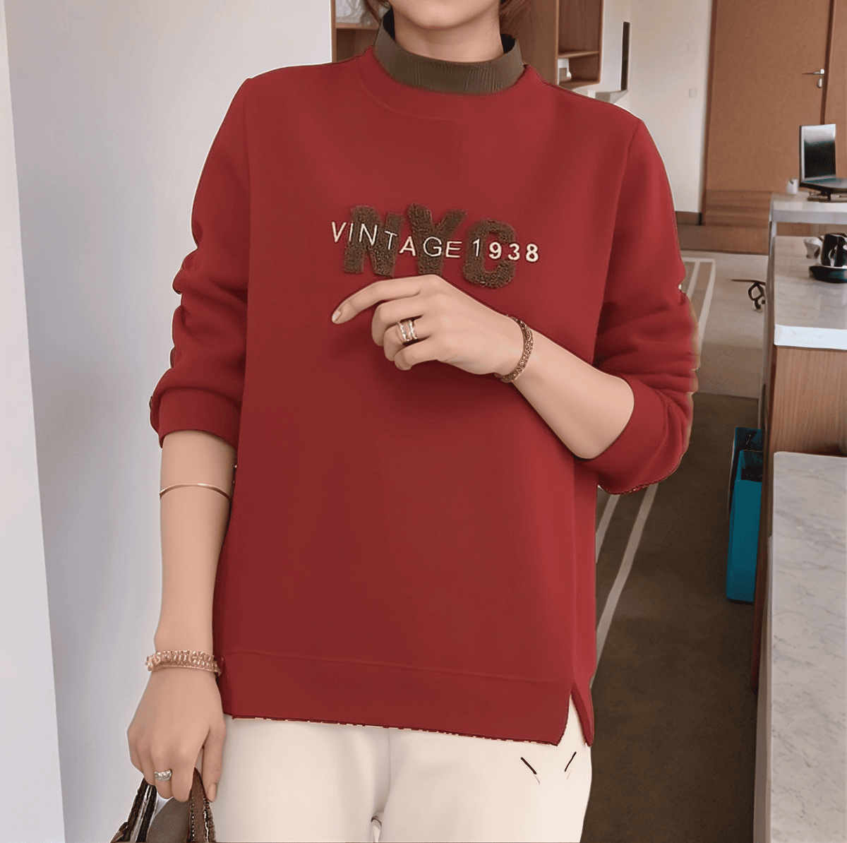 Blusa Central Park™ Em Moletinho Premium com Estilo Vintage Bordado / Quentinha, Leve e Cheia de Atitude!